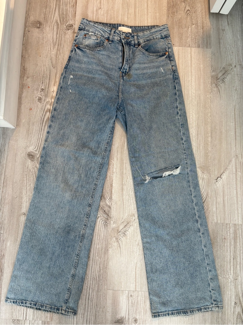 H&M Wide-Leg Distressed Jeans — Light Blue Wash